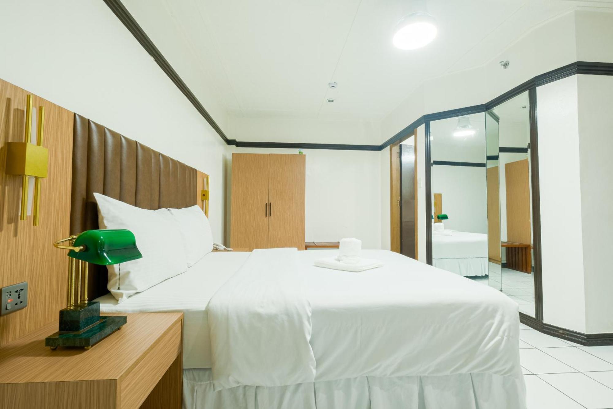 Hotel Orchid 3*