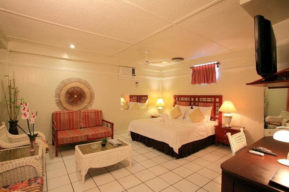 Orchid Hotel 3*